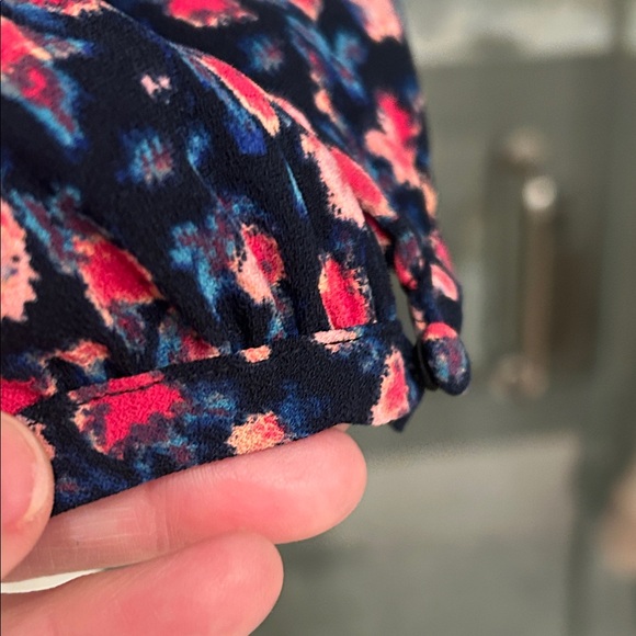 J. Crew V Neck Pink Floral Blouse - Picture 8 of 10